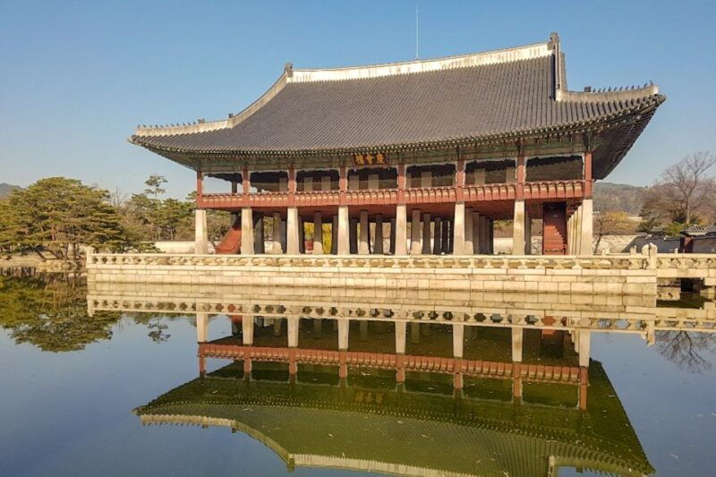seoul-gyeongbok-palace-and-bukchon-hanok-walking-tour