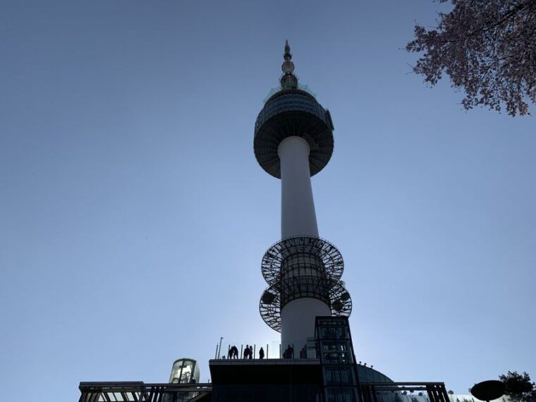 seoul-gyeongbok-palace-and-bukchon-hanok-walking-tour