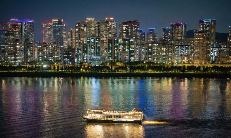 Seoul: Han River Night Picnic & Games with Cruise - Frequently Asked Questions