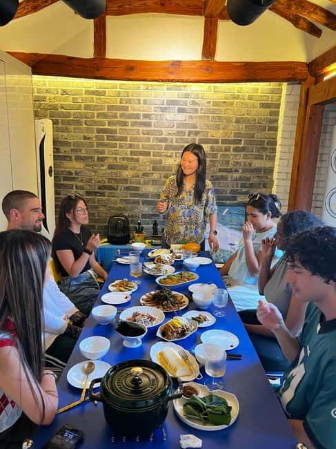 Seoul: Home-Cooked Meal, Dessert Making Naksan, & Park Walk - Key Points