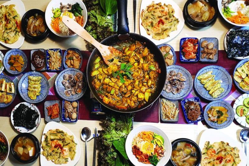 seoul-korean-cooking-class-at-a-local-home-and-market-tour