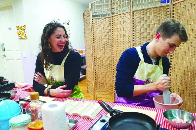 seoul-korean-cooking-class-at-a-local-home-and-market-tour