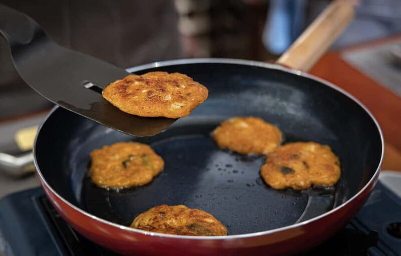 Seoul: Korean Kimchi Cooking Class in the Heart of the City - Key Points