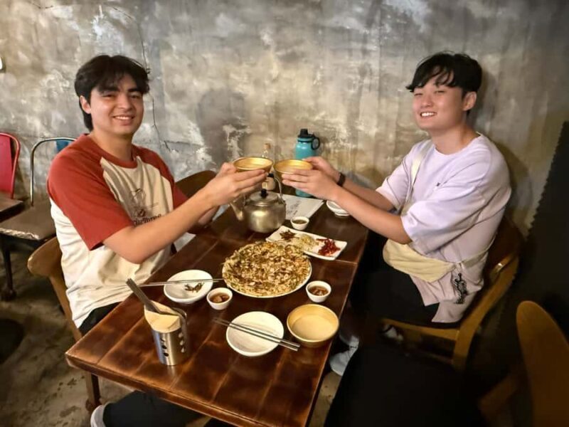 Seoul: Local Vibes, Food & Market Tour with 12+ Tastings - What to Expect from the Tour