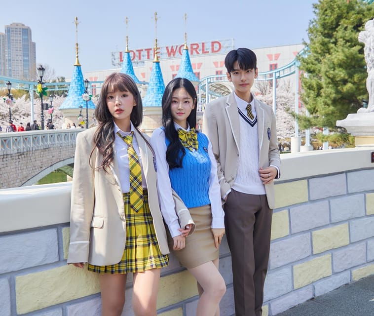 seoul-lotte-world-1-day-pass-korean-school-uniform-rental