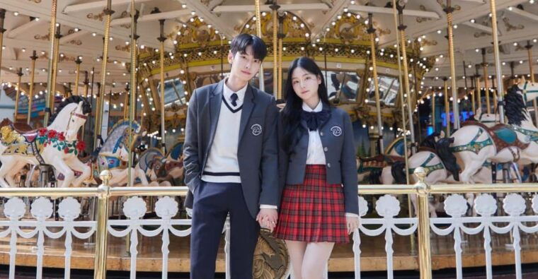 seoul-lotte-world-1-day-pass-korean-school-uniform-rental
