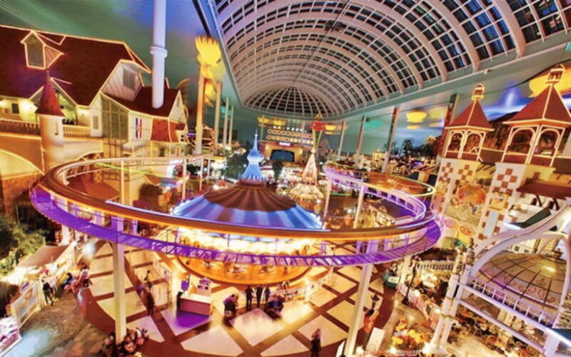 seoul-lotte-world-1-day-pass-school-uniform-1-day-rental