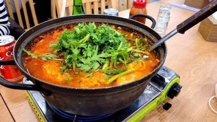 seoul-noryangjin-fish-market-dinner