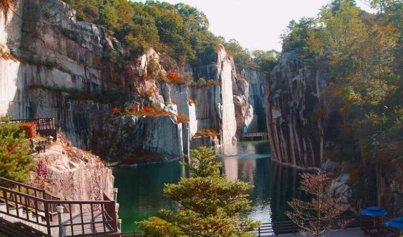 seoul-pocheon-sightseeing-tour-with-seasonal-fruit-picking