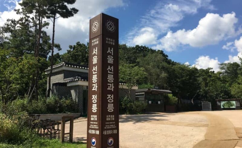 Seoul: Private Guided Tour to Royal Tombs, Temples, and More - The Sum Up