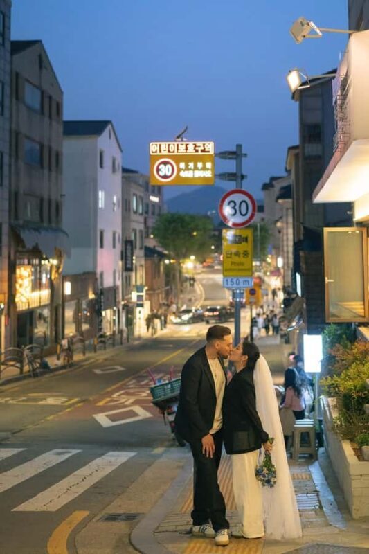 Seoul: Private Photo Walk with a Local Photographer - Why This Tour Offers True Value