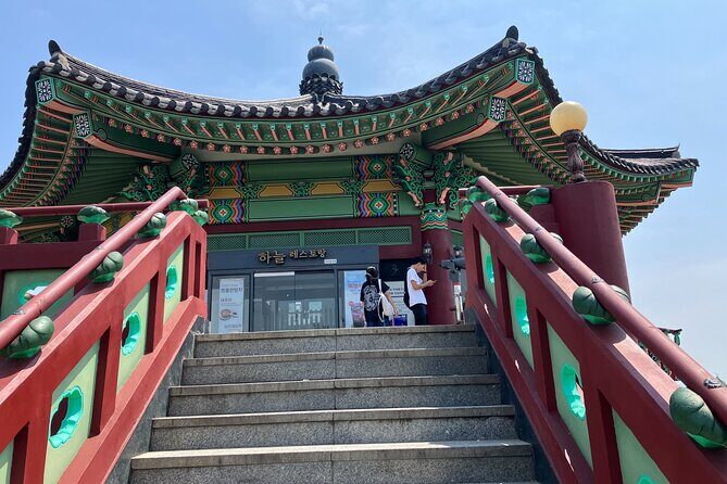 Seoul Private Tour Gyeongbok Palace Bukchon and Gwangjang Market - Practical Details and Value