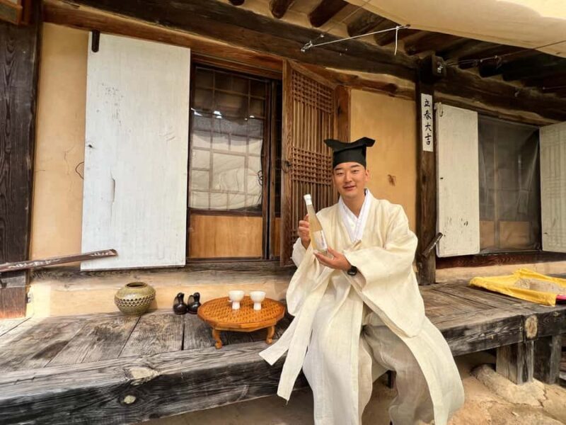 Seoul: Royal Palaces, Iconic Plazas & Local Café Experience - A Closer Look at the Experience