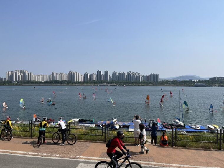 seoul-stand-up-paddle-board-sup-kayak-in-han-river