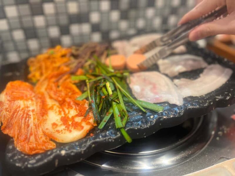 Seoul: Street Food, Shopping, and Night Views Tour - Navigating the Itinerary: What You Can Expect