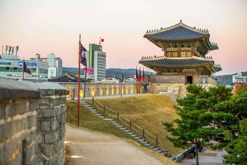 Seoul : Suwon Hwaseong Fortress+Starfield Library+Waujeongsa - The Value of Guided Tours