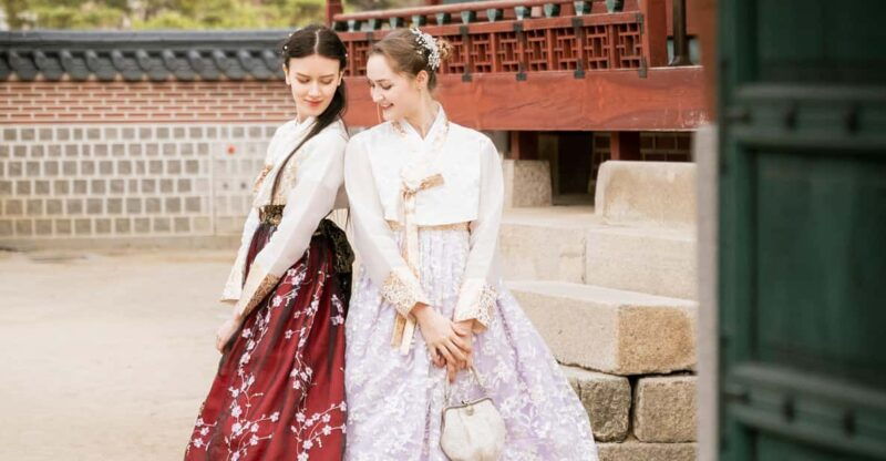 seoul-taking-a-memorable-photo