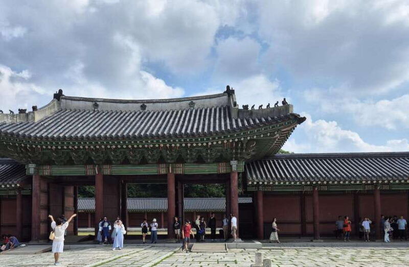 seoul-unesco-palace-and-street-foods-guided-tour