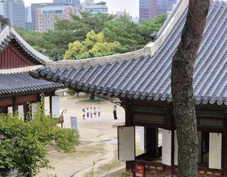 seoul-unesco-palace-and-street-foods-guided-tour