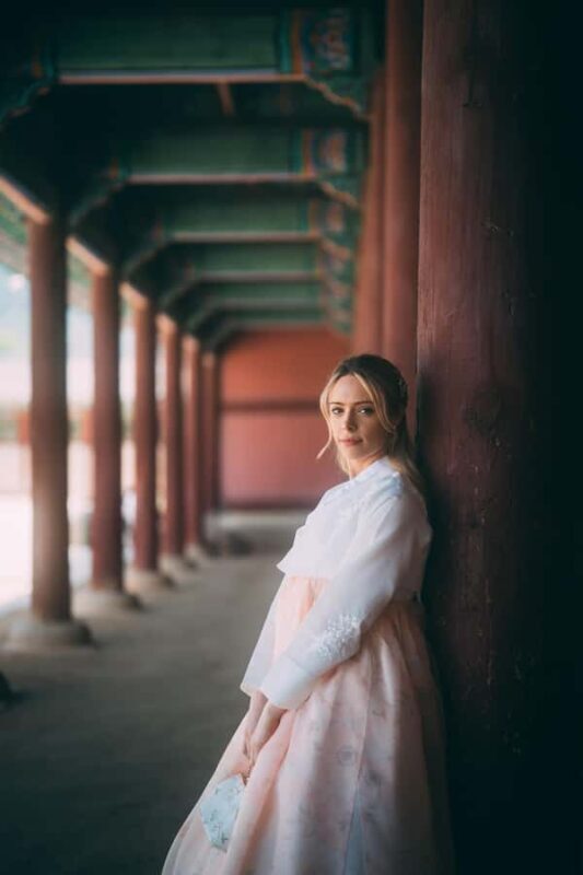 Seoul: Vintage Photoshoot with Professional Photographer - Key Points