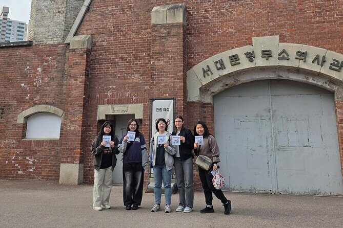 Seoul Walking Tour Korean War History and City Highlights - Key Points