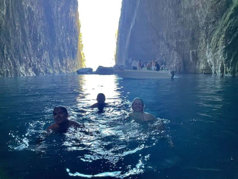 Sercret Beaches Speedboat Tour Vlore - Key Points