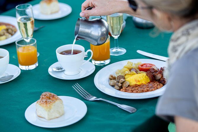 Serengeti Balloon Safari and authentic bush breakfast - The Sum Up