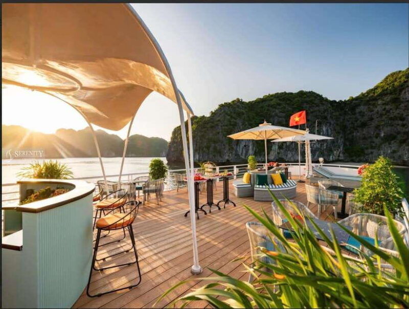 serenity-cruise-explore-ha-long-lan-ha-bay-in-unique-way