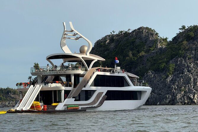 Serenity Grandeur Cruise Day Tour in Lan Ha Bay from Hanoi - Exploring the Serenity Grandeur Cruise Day Tour in Lan Ha Bay from Hanoi