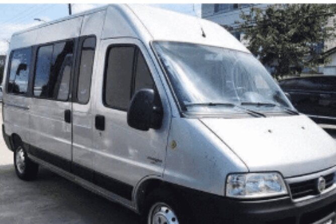 service-transfer-24h-group-van-airport-to-hotel-in-manaus