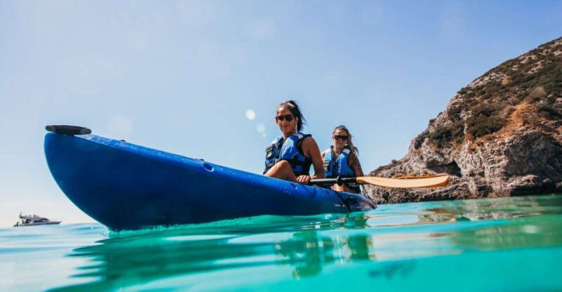 sesimbra-arrabida-natural-park-caves-guided-kayaking-tour