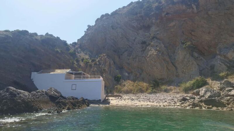 Sesimbra: Boat Trip with Snorkeling at Secret Beaches and Bays - Who Would Love This Tour?