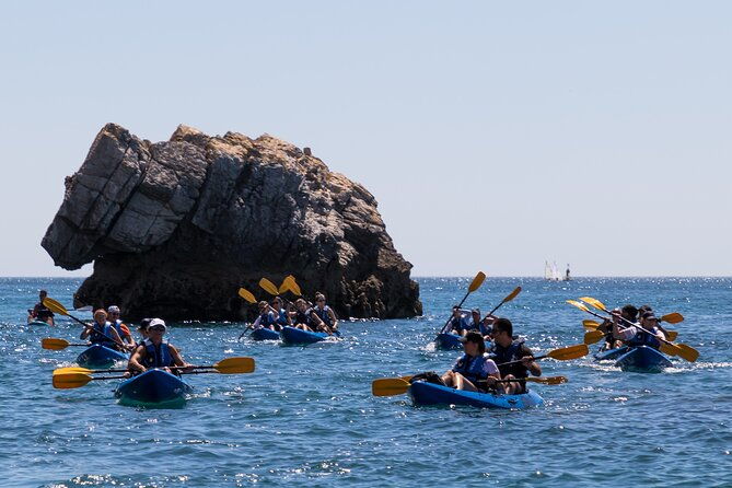 sesimbra-guided-kayak-tour-in-arrabida-natural-park-caves