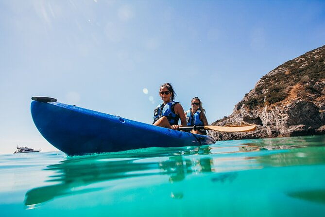 sesimbra-guided-kayak-tour-in-arrabida-natural-park-caves