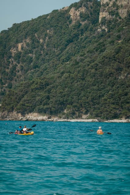 sestri-levante-kayak-excursion-in-the-biodiversity-of-the-bay-of-gold