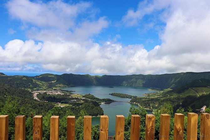 sete-cidades-by-van-half-day