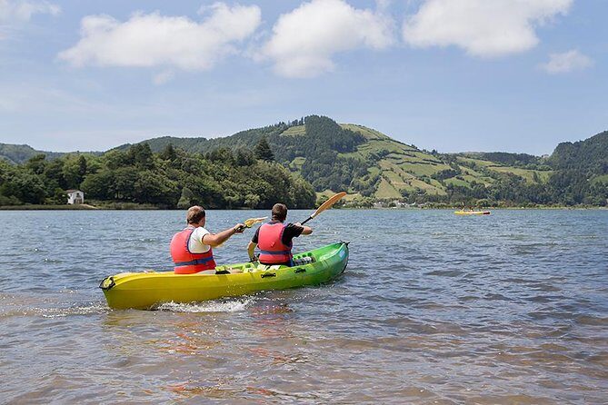 Sete Cidades kayak rental - The Sum Up