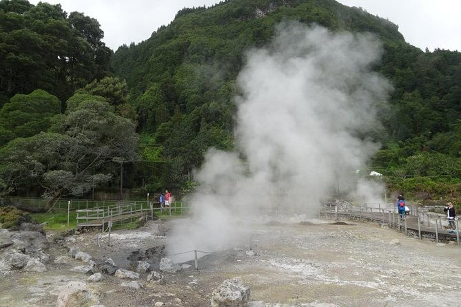 sete-cidades-lagoon-of-fire-furnas-northeast-e135-per-person-lunch
