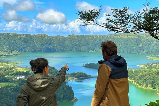 sete-cidades-nature-lovers-private-jeep-tour-with-local-guide