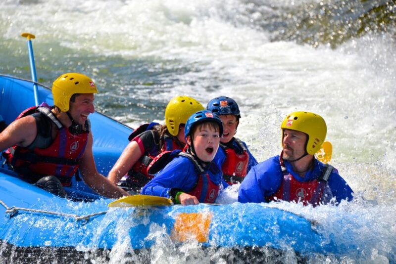 setesdal-evje-family-rafting-on-the-beautiful-otra-river