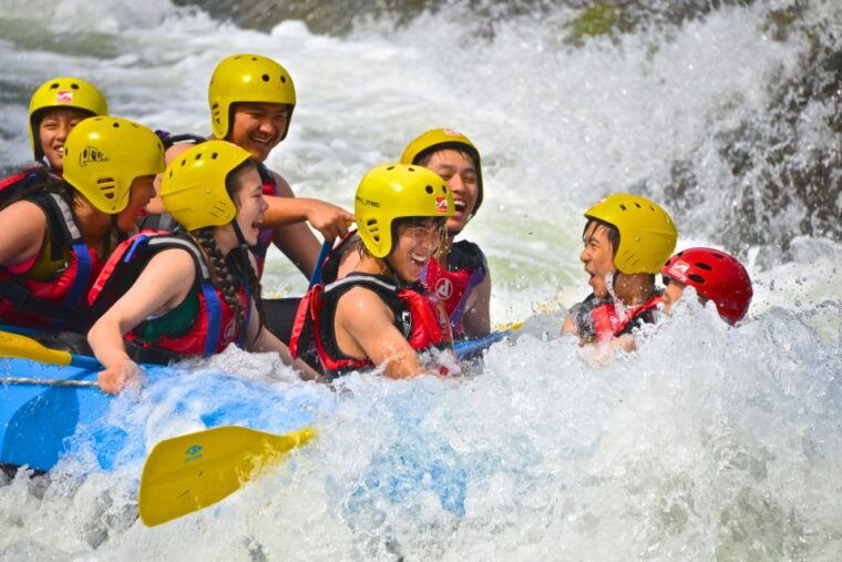 setesdal-evje-family-rafting-on-the-beautiful-otra-river
