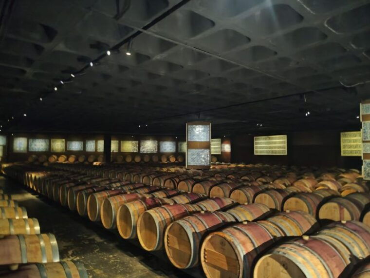 setubal-arrabida-full-day-of-wine-nature-scenic-wonders