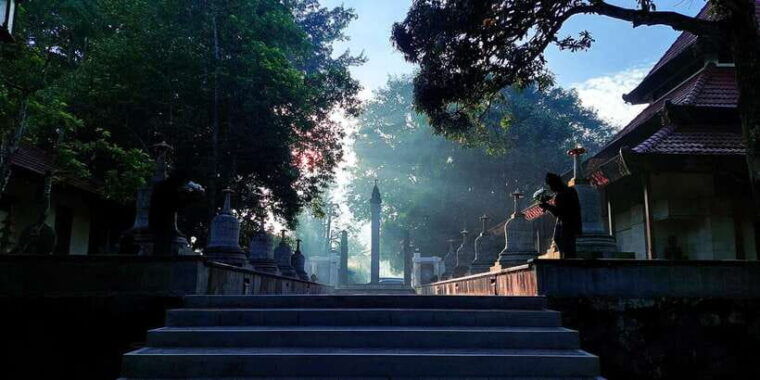 setumbu-sunrise-borobudur-and-prambanan-with-lunch-option