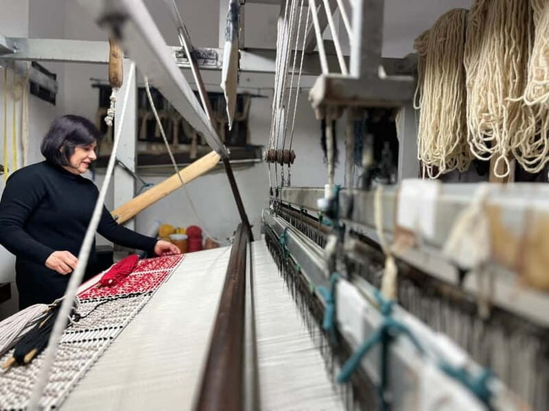 Seulo: Weaving Experience - Intertwining Traditions - The Value of the Experience