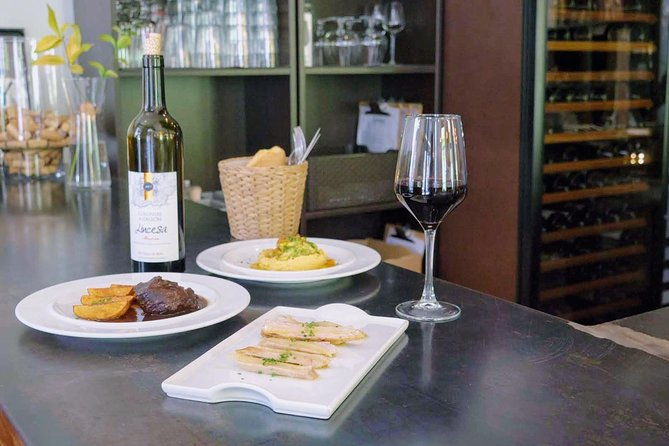 sevilla-food-tour-tapas-wine-history-traditions