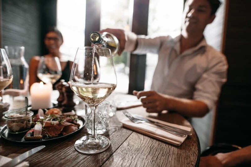 Sevilla: Fun Wine Tasting with an Spanish Sommelier - What to Expect from the Sevilla Wine Tasting Experience