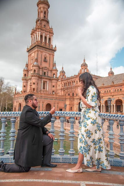 sevilla-surprise-proposal-photoshoot-with-a-photographer