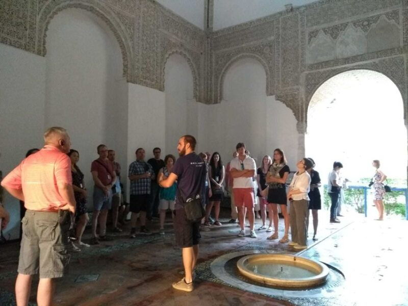 seville-alcazar-fast-track-access-with-guided-tour