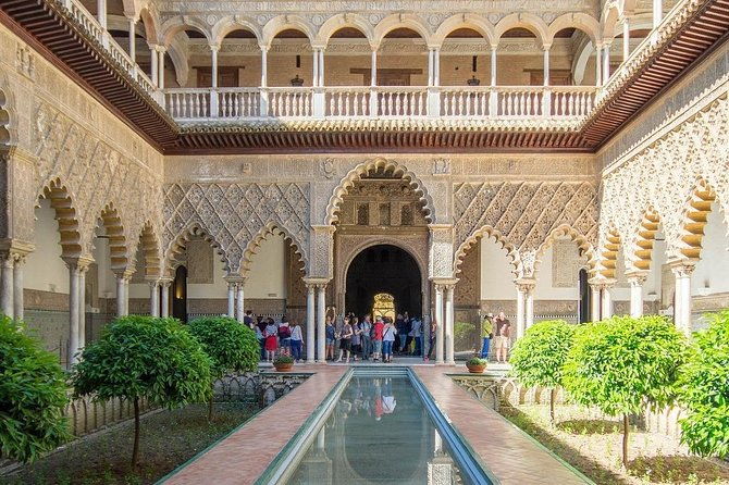 seville-alcazar-guided-premium-tour-with-priority-entrance