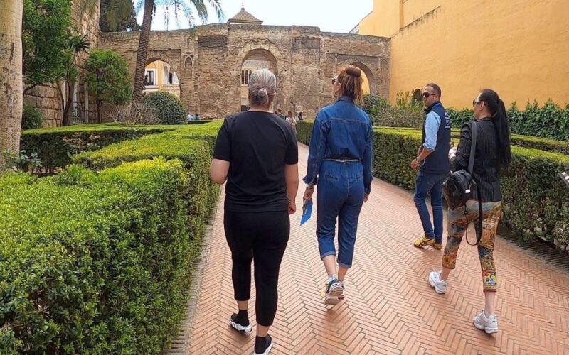 seville-alcazar-of-seville-guided-tour-with-a-historian
